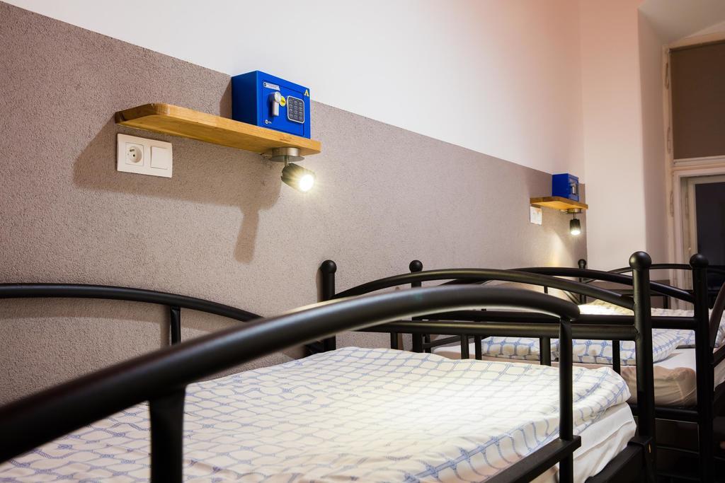 Hostel Rynek 7 Krakkó Kültér fotó