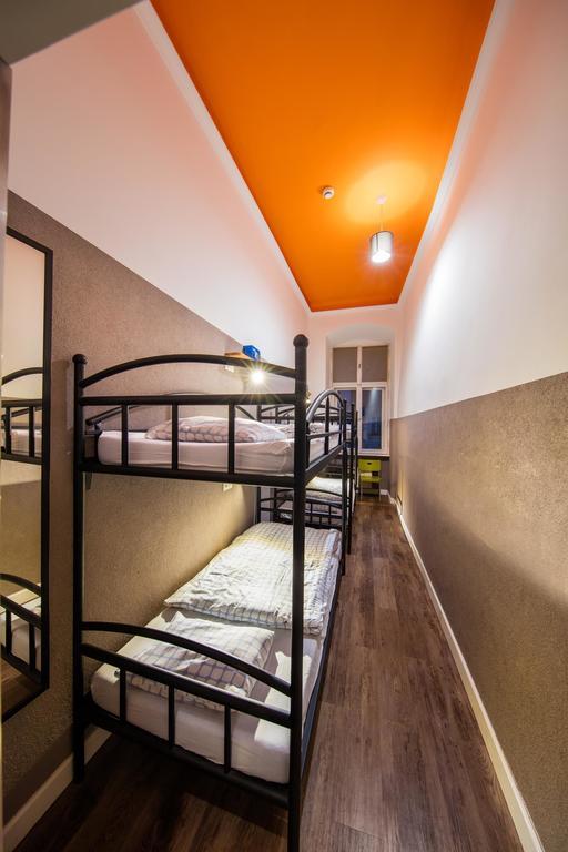 Hostel Rynek 7 Krakkó Kültér fotó
